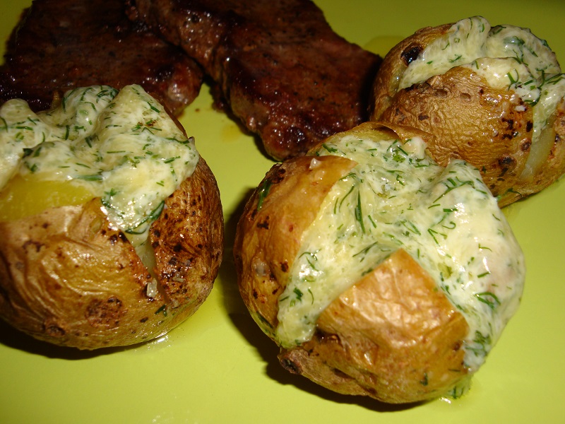 Так картофель ты еще не готовила! Самый аппетитный гарнир, который я ела… Изумительное лакомство с секретной добавкой!