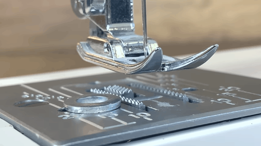 7 неожиданных и полезных лайфхаков на швейной машинке, о которых вы могли не знать
